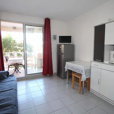 4 Personnes Vue Sur La Marina *
